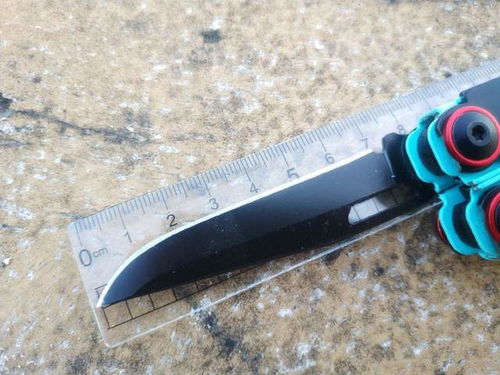 一身腔调,自在生活 瑞士科技变色龙户外多功能钳